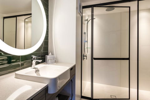 Novotel Sydney Darling Square - Tourism Guide 8
