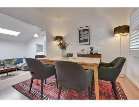 Spacious Cottage With Views, 10 Mins From The City - Cruises Travel 6
