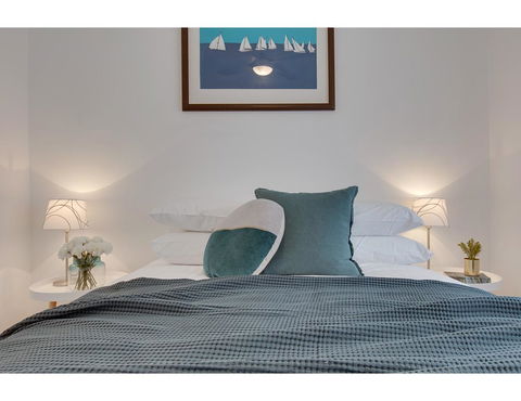 Spacious Cottage With Views, 10 Mins From The City - Cruises Travel 11