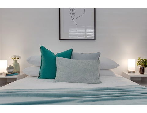 Spacious Cottage With Views, 10 Mins From The City - Cruises Travel 13