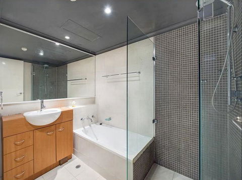 Ausmine Sydney CBD 2Bedroom Apt - Cruises Travel 14