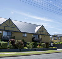 Coastal Bay Motel - Travel Search