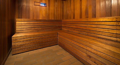 Alpine Gables - Travel Agents 13