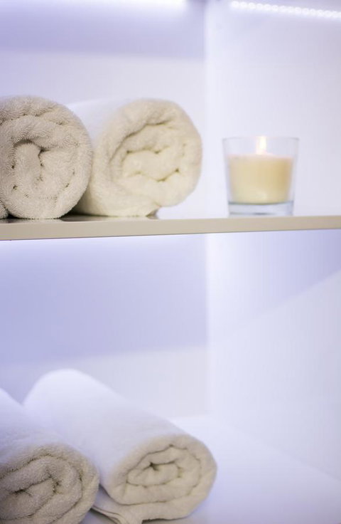 Alpine Gables - Travel Agents 36