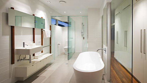 Casuarina Beachfront House - Hostie Properties - Travel Agents 24