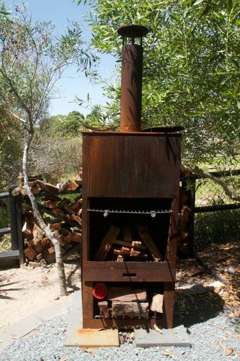 Casuarina Beachfront House - Hostie Properties - Travel Agents 12