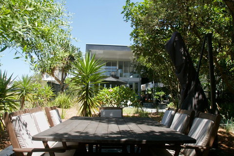 Casuarina Beachfront House - Hostie Properties - Travel Agents 14