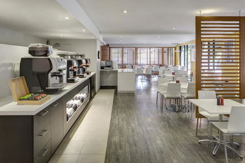 Ibis Styles Sydney Central - Cruises Travel 6