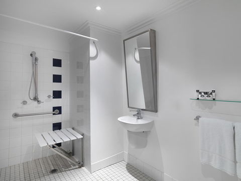 Ibis Styles Sydney Central - Cruises Travel 21
