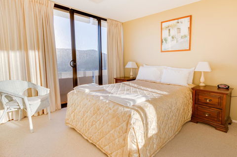 Pacific Towers Beach Resort - Travel Agents 20