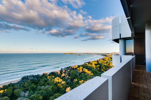 Pacific Towers Beach Resort - Travel Agents 11