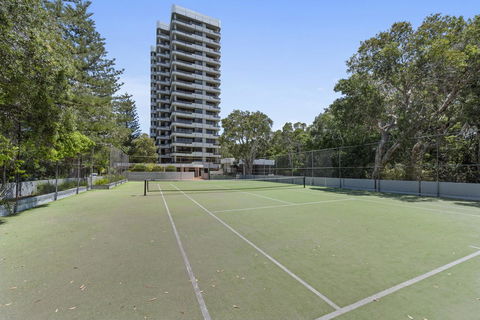 Pacific Towers Beach Resort - Travel Agents 13