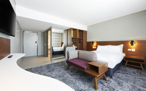 Holiday Inn Express Newcastle, An IHG Hotel - Travel Agents 11
