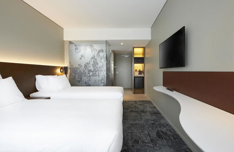 Holiday Inn Express Newcastle, An IHG Hotel - Travel Agents 20