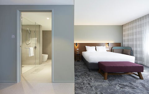 Holiday Inn Express Newcastle, An IHG Hotel - Travel Agents 26