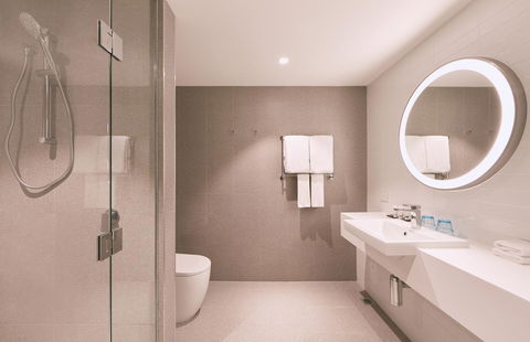 Holiday Inn Express Newcastle, An IHG Hotel - Travel Agents 25