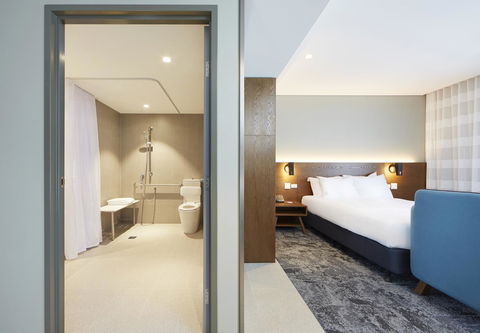 Holiday Inn Express Newcastle, An IHG Hotel - Travel Agents 12