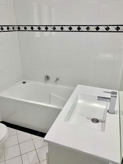 Castle Serviced Apartments - Tourism Guide 10