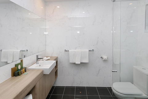 Best Western Plus Bolton On The Park - Travel Search 10