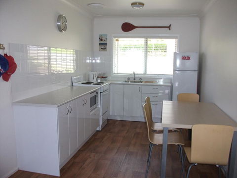 Tomaree Lodge - Cruises Travel 2