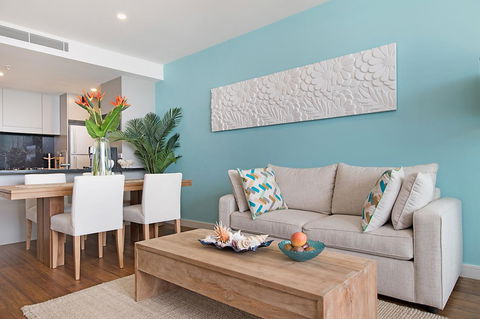 Arena Luxury Beachfront Apartment - Cruises Travel 34