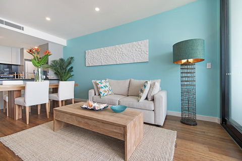 Arena Luxury Beachfront Apartment - Cruises Travel 37