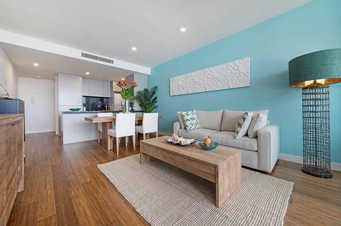 Arena Luxury Beachfront Apartment - Cruises Travel 41