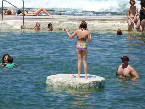 Arena Luxury Beachfront Apartment - Cruises Travel 9