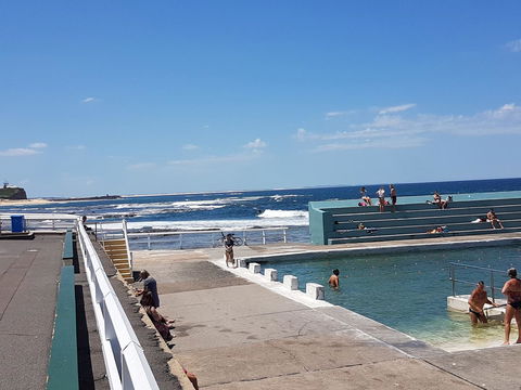 Arena Luxury Beachfront Apartment - Cruises Travel 8