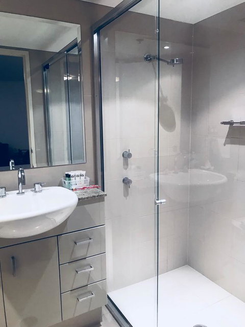 Bondi Junction Apartments - Tourism Guide 17
