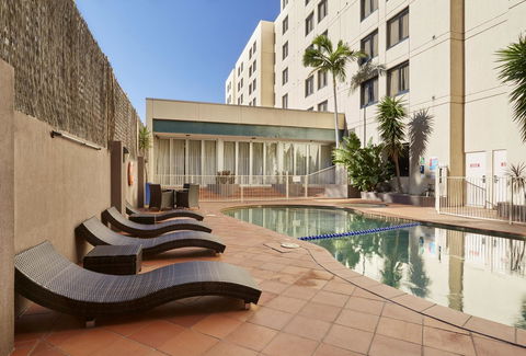 Holiday Inn Parramatta, An IHG Hotel - Cruises Travel 17