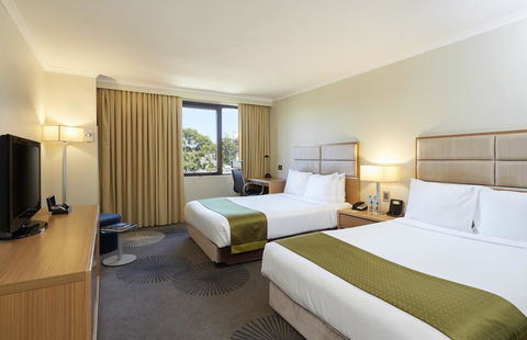 Holiday Inn Parramatta, An IHG Hotel - Cruises Travel 4