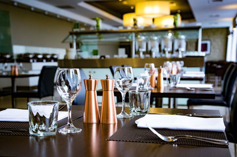 Holiday Inn Parramatta, An IHG Hotel - Cruises Travel 32