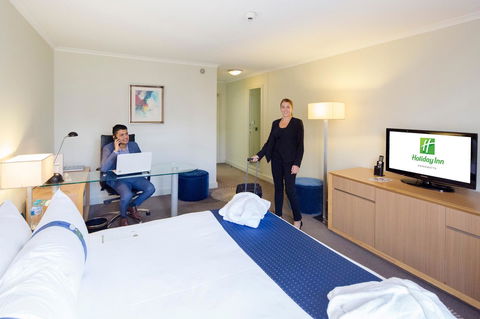 Holiday Inn Parramatta, An IHG Hotel - Cruises Travel 33
