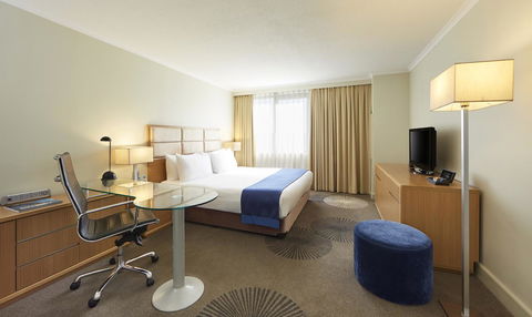 Holiday Inn Parramatta, An IHG Hotel - Cruises Travel 5