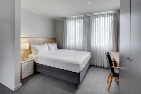 Adina Apartment Hotel Chippendale - Cruises Travel 3