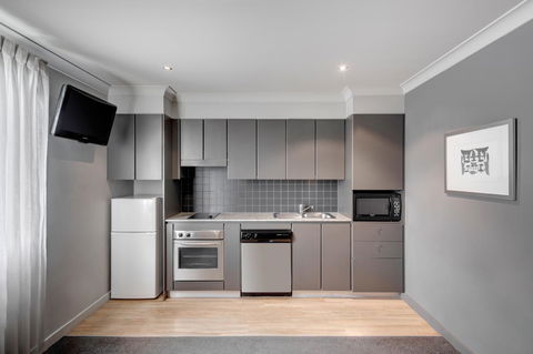 Adina Apartment Hotel Chippendale - Cruises Travel 16