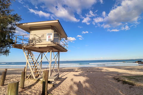 Coastal Horizons Beach House - Travel Search 7