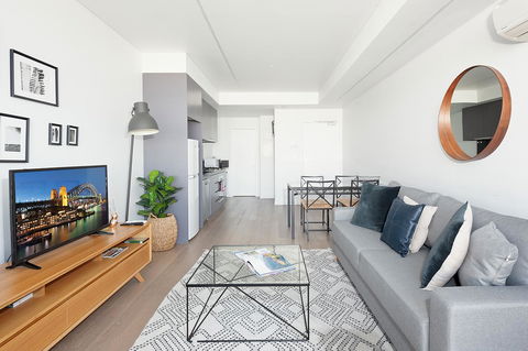 Newtown's Best Designer Apartment - Cruises Travel 1