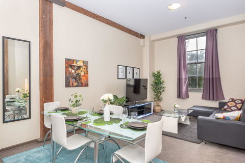 Classic 2 BR Apt In Pyrmont - Cruises Travel 0