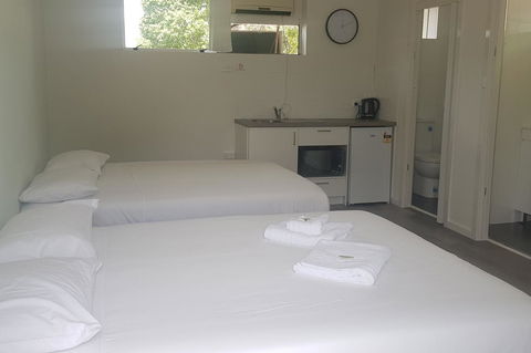 Appin Village Motel - Tourism Guide 20