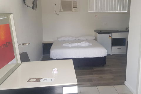 Appin Village Motel - Tourism Guide 13