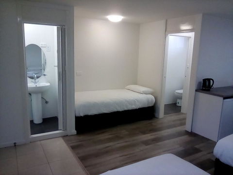 Appin Village Motel - Tourism Guide 15