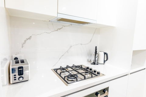 Near Train Station, New 2 BR Apt/free Parking - Cruises Travel 13
