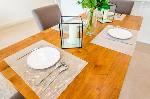Near Train Station, New 2 BR Apt/free Parking - Cruises Travel 6