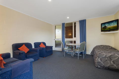 Kalindo Merimbula - Travel Search 8