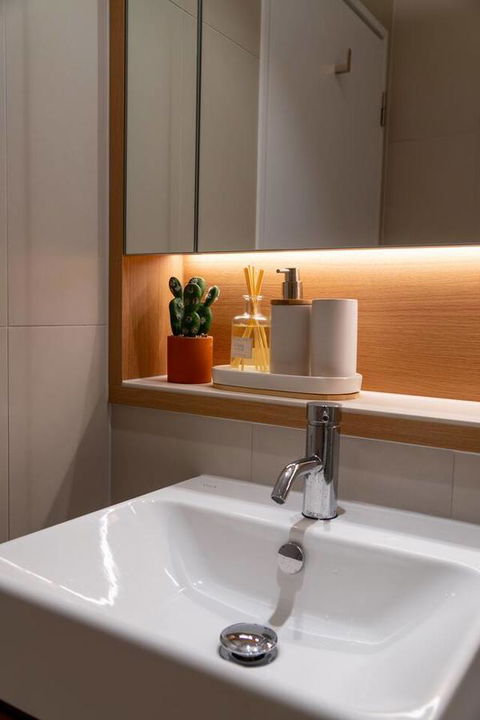 Two Bedroom Darling Harbour Apt Chinatown CBD UTS - Cruises Travel 27