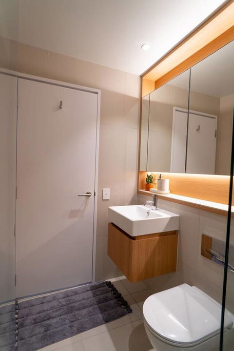 Two Bedroom Darling Harbour Apt Chinatown CBD UTS - Cruises Travel 28