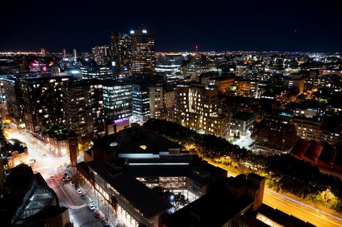 Two Bedroom Darling Harbour Apt Chinatown CBD UTS - Cruises Travel 30