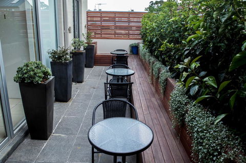 Crown Hotel Surry Hills - Cruises Travel 39